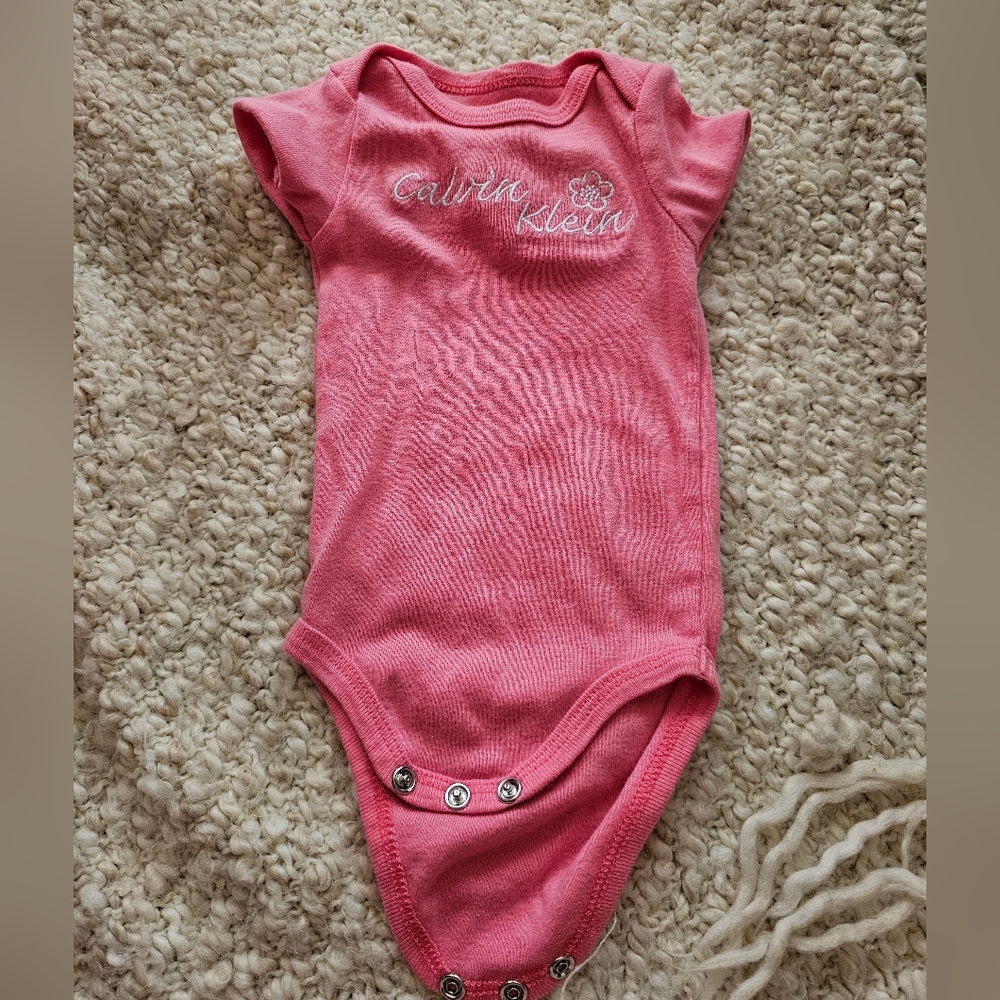 Baby onesies 0-3 months